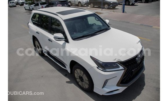 Nunua Imported Lexus LX Nyeupe Gari ndani ya Import - Dubai nchini Arusha Nunua Imported Lexus LX Nyeupe Gari ndani ya Import - Dubai nchini Arusha