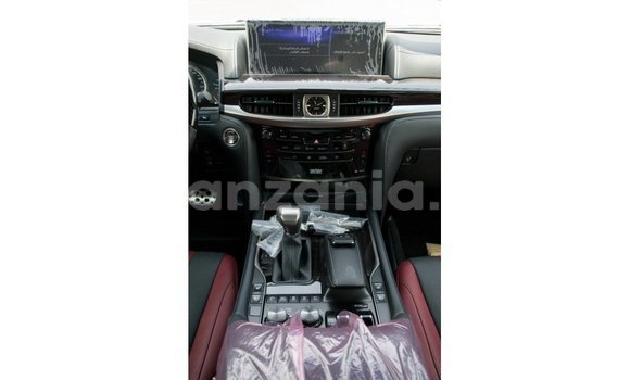 Nunua Imported Lexus LX Nyeupe Gari ndani ya Import - Dubai nchini Arusha Nunua Imported Lexus LX Nyeupe Gari ndani ya Import - Dubai nchini Arusha
