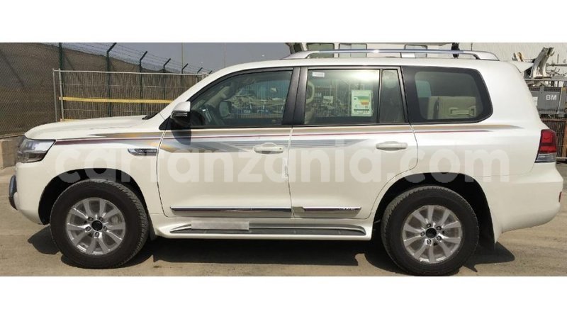 Big with watermark toyota land cruiser arusha import dubai 7761