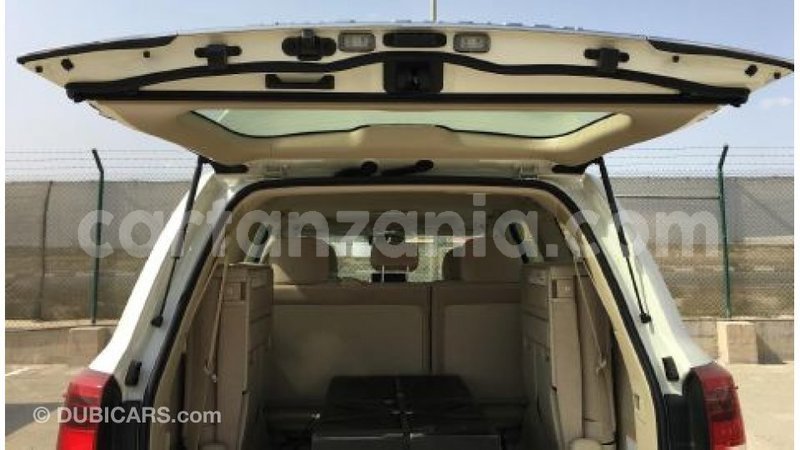 Big with watermark toyota land cruiser arusha import dubai 7761