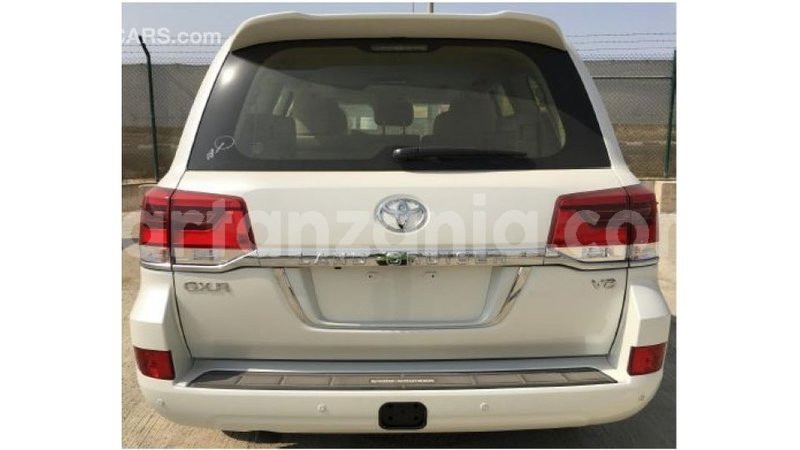 Big with watermark toyota land cruiser arusha import dubai 7761