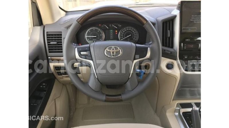 Big with watermark toyota land cruiser arusha import dubai 7761