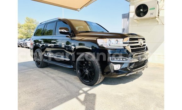 Nunua Imported Toyota Land Cruiser Nyeusi Gari ndani ya Import - Dubai nchini Arusha Nunua Imported Toyota Land Cruiser Nyeusi Gari ndani ya Import - Dubai nchini Arusha