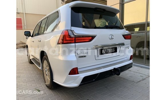 Nunua Imported Lexus LX Nyeupe Gari ndani ya Import - Dubai nchini Arusha Nunua Imported Lexus LX Nyeupe Gari ndani ya Import - Dubai nchini Arusha