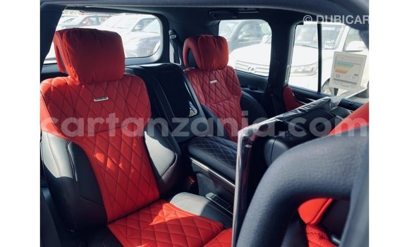 Nunua Imported Lexus LX Nyeusi Gari ndani ya Import - Dubai nchini Arusha Nunua Imported Lexus LX Nyeusi Gari ndani ya Import - Dubai nchini Arusha