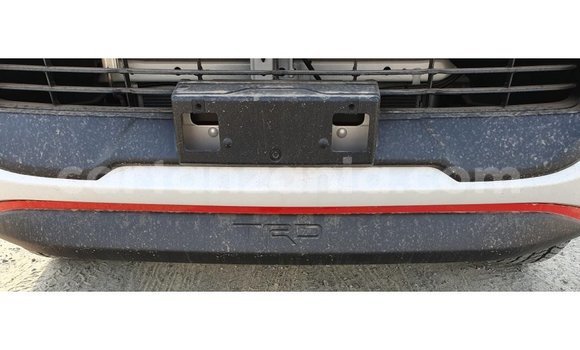 Buy Import Toyota Hilux White Car in Import - Dubai in Arusha Buy Import Toyota Hilux White Car in Import - Dubai in Arusha