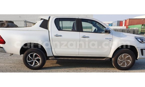 Buy Import Toyota Hilux White Car in Import - Dubai in Arusha Buy Import Toyota Hilux White Car in Import - Dubai in Arusha