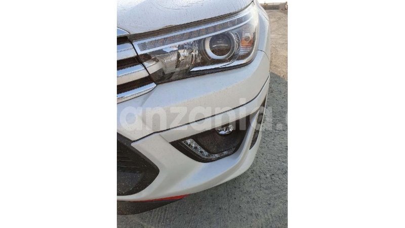 Big with watermark toyota hilux arusha import dubai 7769