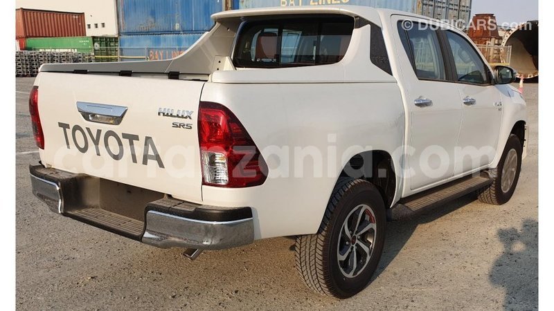 Big with watermark toyota hilux arusha import dubai 7769