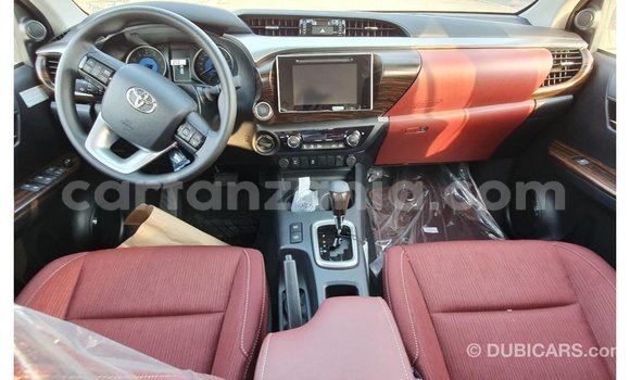Buy Import Toyota Hilux White Car in Import - Dubai in Arusha Buy Import Toyota Hilux White Car in Import - Dubai in Arusha
