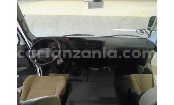 Nunua Imported Abarth 595 Nyeupe Gari ndani ya Import - Dubai nchini Arusha Nunua Imported Abarth 595 Nyeupe Gari ndani ya Import - Dubai nchini Arusha