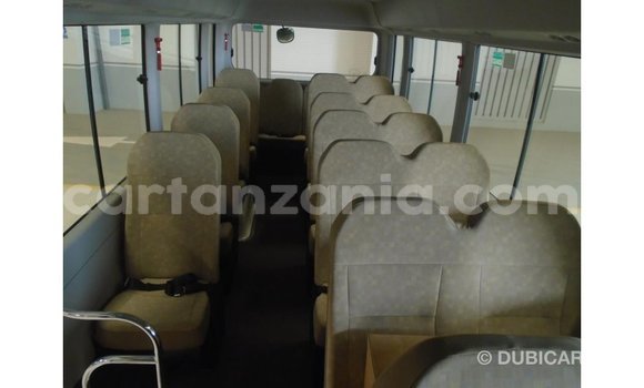 Nunua Imported Abarth 595 Nyeupe Gari ndani ya Import - Dubai nchini Arusha Nunua Imported Abarth 595 Nyeupe Gari ndani ya Import - Dubai nchini Arusha