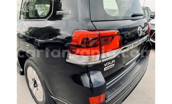 Nunua Imported Toyota Land Cruiser Nyeusi Gari ndani ya Import - Dubai nchini Arusha Nunua Imported Toyota Land Cruiser Nyeusi Gari ndani ya Import - Dubai nchini Arusha