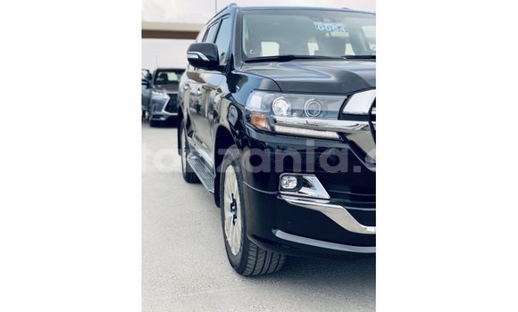 Nunua Imported Toyota Land Cruiser Nyeusi Gari ndani ya Import - Dubai nchini Arusha Nunua Imported Toyota Land Cruiser Nyeusi Gari ndani ya Import - Dubai nchini Arusha
