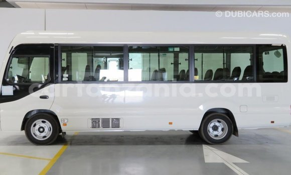 Nunua Imported Toyota Coaster Nyeupe Gari ndani ya Import - Dubai nchini Arusha Nunua Imported Toyota Coaster Nyeupe Gari ndani ya Import - Dubai nchini Arusha