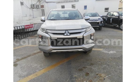 Buy Import Mitsubishi L200 Other Car in Import - Dubai in Arusha Buy Import Mitsubishi L200 Other Car in Import - Dubai in Arusha