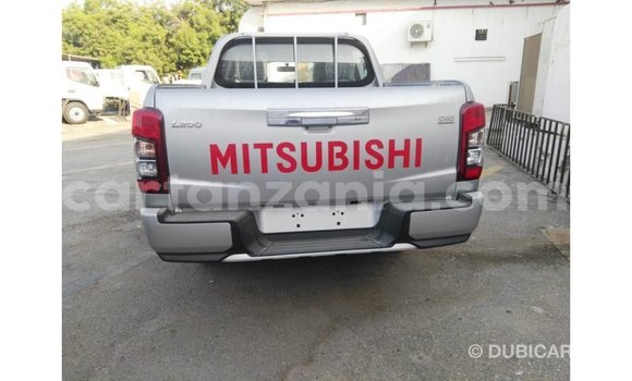 Buy Import Mitsubishi L200 Other Car in Import - Dubai in Arusha Buy Import Mitsubishi L200 Other Car in Import - Dubai in Arusha