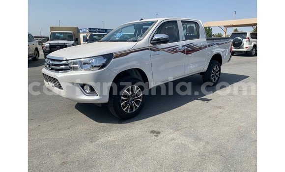 Buy Import Toyota Hilux White Car in Import - Dubai in Arusha Buy Import Toyota Hilux White Car in Import - Dubai in Arusha