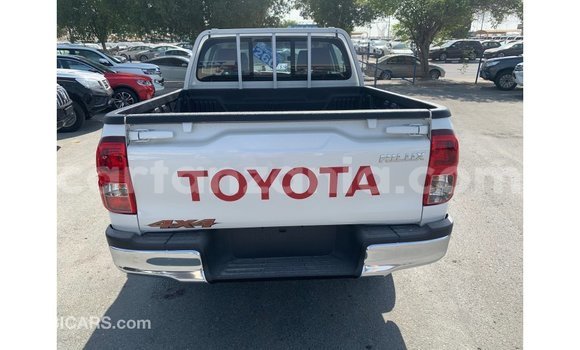 Buy Import Toyota Hilux White Car in Import - Dubai in Arusha Buy Import Toyota Hilux White Car in Import - Dubai in Arusha