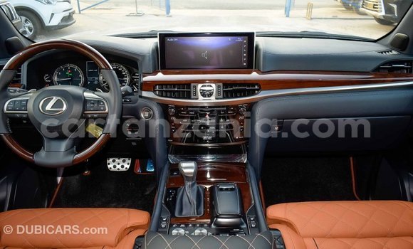 Nunua Imported Lexus LX Nyeusi Gari ndani ya Import - Dubai nchini Arusha Nunua Imported Lexus LX Nyeusi Gari ndani ya Import - Dubai nchini Arusha