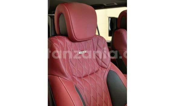 Nunua Imported Lexus CT Nyeusi Gari ndani ya Import - Dubai nchini Arusha Nunua Imported Lexus CT Nyeusi Gari ndani ya Import - Dubai nchini Arusha