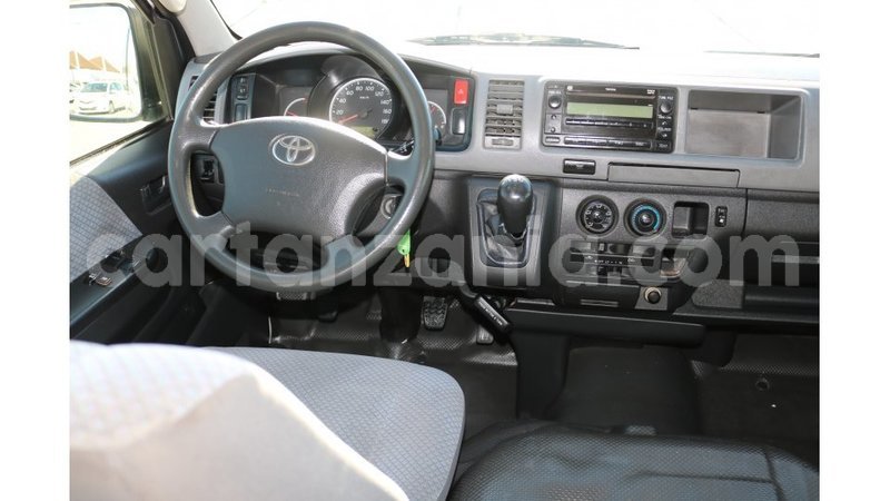 Big with watermark toyota hiace arusha import dubai 7790