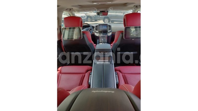 Big with watermark toyota land cruiser arusha import dubai 7794