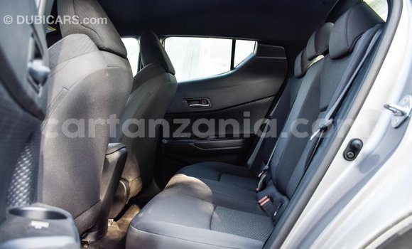 Nunua Imported Toyota C-HR Nyingine Gari ndani ya Import - Dubai nchini Arusha Nunua Imported Toyota C-HR Nyingine Gari ndani ya Import - Dubai nchini Arusha