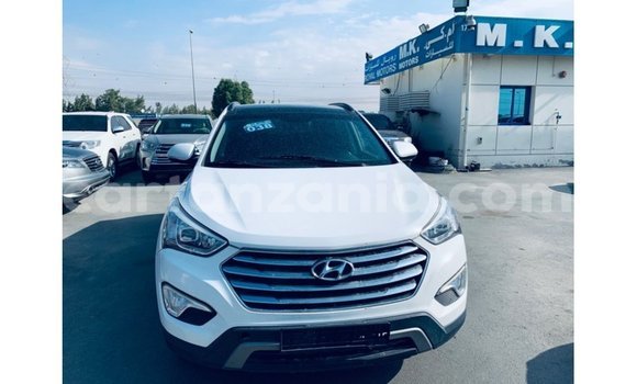 Buy Import Hyundai Santa Fe White Car in Import - Dubai in Arusha Buy Import Hyundai Santa Fe White Car in Import - Dubai in Arusha