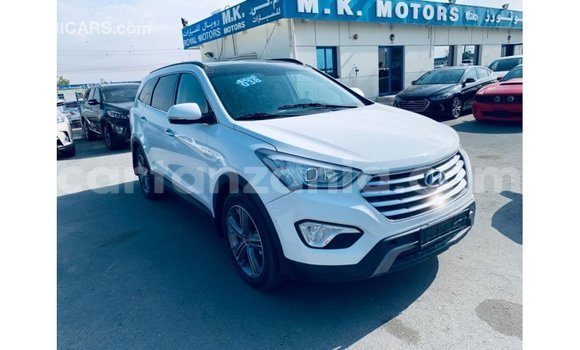 Buy Import Hyundai Santa Fe White Car in Import - Dubai in Arusha Buy Import Hyundai Santa Fe White Car in Import - Dubai in Arusha