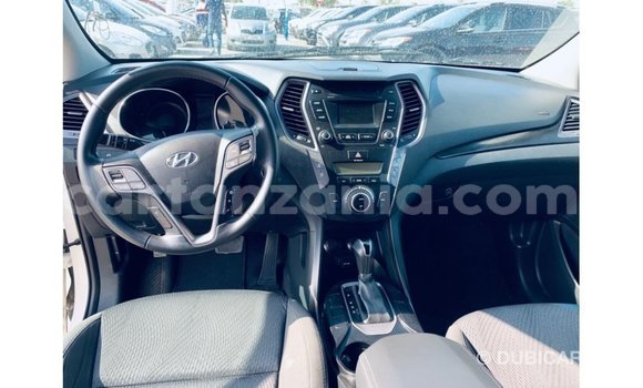 Buy Import Hyundai Santa Fe White Car in Import - Dubai in Arusha Buy Import Hyundai Santa Fe White Car in Import - Dubai in Arusha