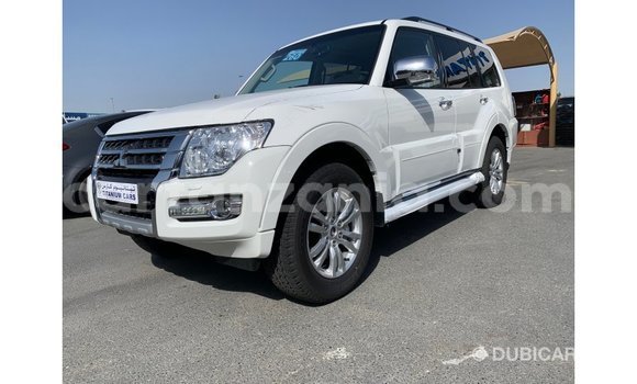 Buy Import Mitsubishi Pajero White Car in Import - Dubai in Arusha Buy Import Mitsubishi Pajero White Car in Import - Dubai in Arusha