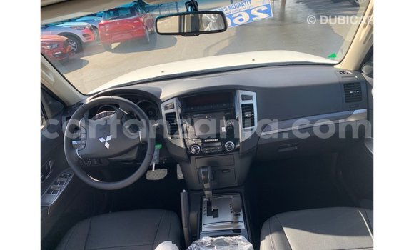 Buy Import Mitsubishi Pajero White Car in Import - Dubai in Arusha Buy Import Mitsubishi Pajero White Car in Import - Dubai in Arusha