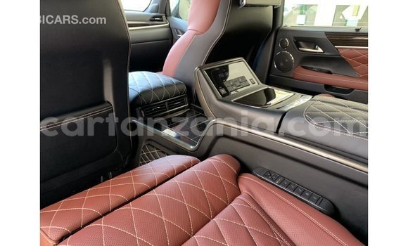 Nunua Imported Lexus LX Nyeusi Gari ndani ya Import - Dubai nchini Arusha Nunua Imported Lexus LX Nyeusi Gari ndani ya Import - Dubai nchini Arusha