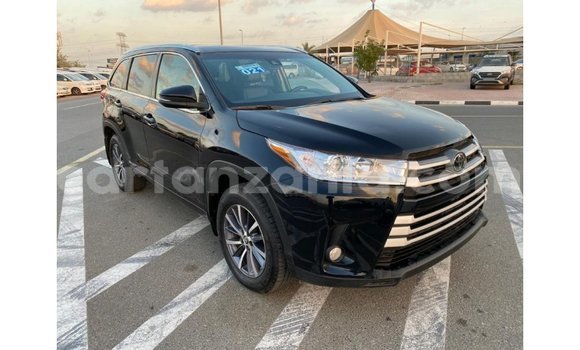 Nunua Imported Toyota Highlander Nyeusi Gari ndani ya Import - Dubai nchini Arusha Nunua Imported Toyota Highlander Nyeusi Gari ndani ya Import - Dubai nchini Arusha