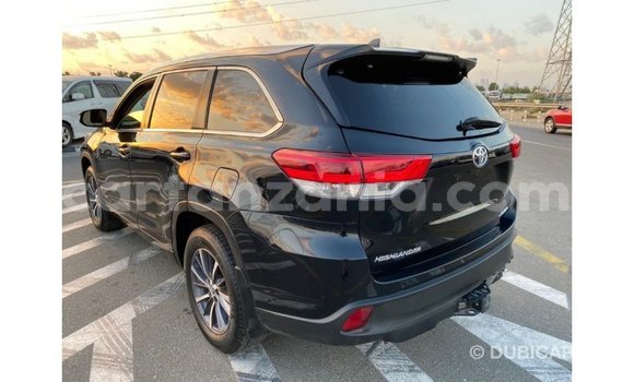 Nunua Imported Toyota Highlander Nyeusi Gari ndani ya Import - Dubai nchini Arusha Nunua Imported Toyota Highlander Nyeusi Gari ndani ya Import - Dubai nchini Arusha