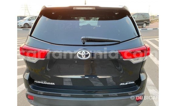Nunua Imported Toyota Highlander Nyeusi Gari ndani ya Import - Dubai nchini Arusha Nunua Imported Toyota Highlander Nyeusi Gari ndani ya Import - Dubai nchini Arusha