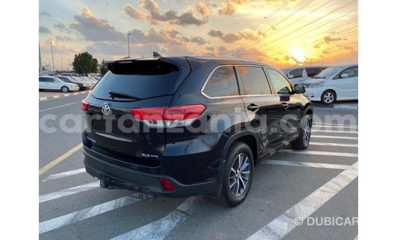 Nunua Imported Toyota Highlander Nyeusi Gari ndani ya Import - Dubai nchini Arusha Nunua Imported Toyota Highlander Nyeusi Gari ndani ya Import - Dubai nchini Arusha