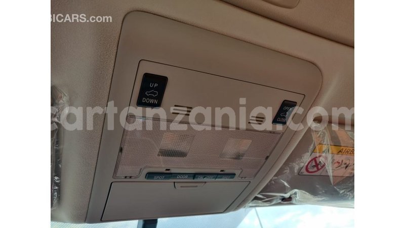 Big with watermark toyota land cruiser arusha import dubai 7819