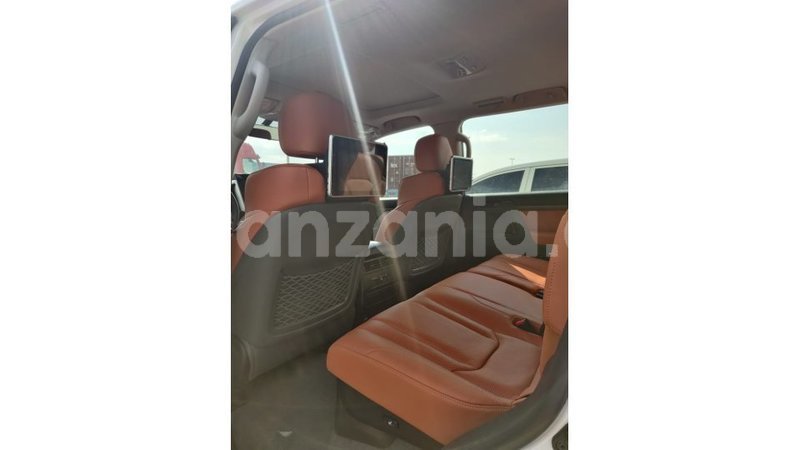 Big with watermark toyota land cruiser arusha import dubai 7819