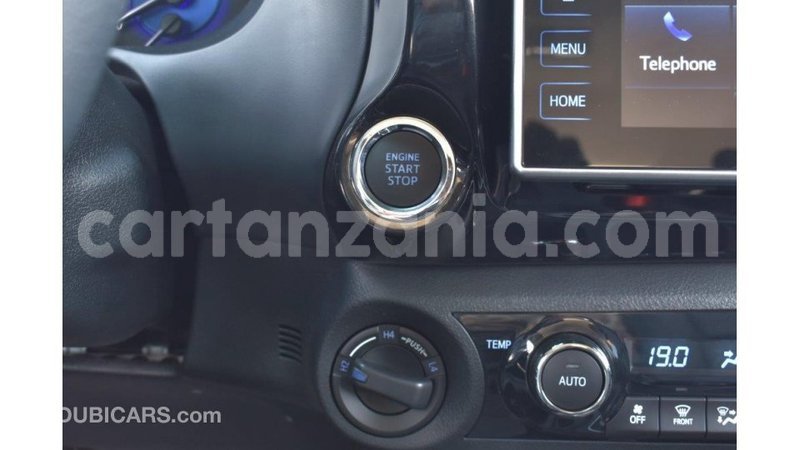 Big with watermark toyota hilux arusha import dubai 7821