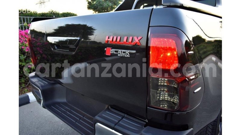 Big with watermark toyota hilux arusha import dubai 7823