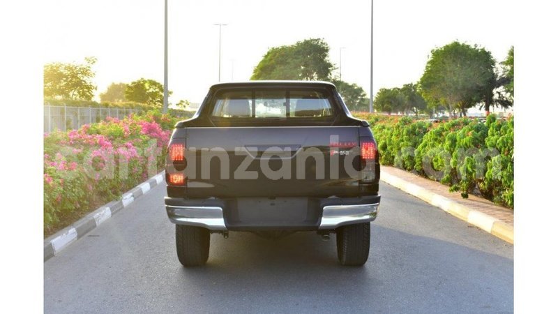 Big with watermark toyota hilux arusha import dubai 7823