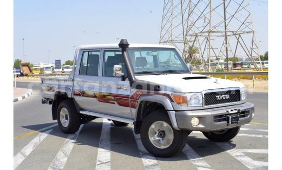 Buy Import Toyota Land Cruiser Other Car in Import - Dubai in Arusha Buy Import Toyota Land Cruiser Other Car in Import - Dubai in Arusha
