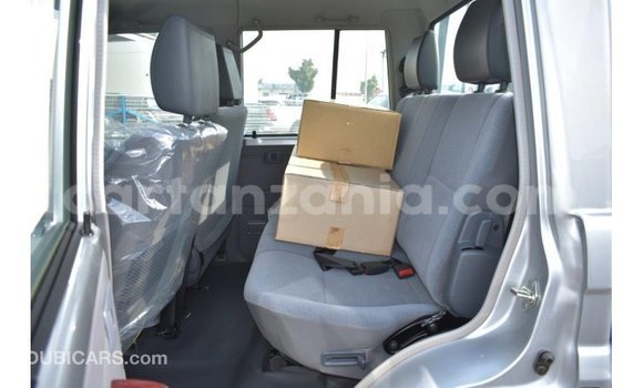 Buy Import Toyota Land Cruiser Other Car in Import - Dubai in Arusha Buy Import Toyota Land Cruiser Other Car in Import - Dubai in Arusha