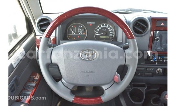Buy Import Toyota Land Cruiser Other Car in Import - Dubai in Arusha Buy Import Toyota Land Cruiser Other Car in Import - Dubai in Arusha