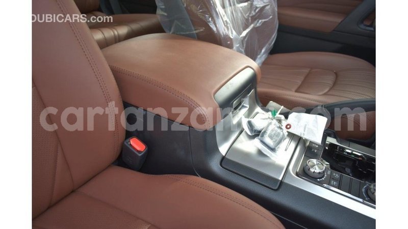 Big with watermark toyota land cruiser arusha import dubai 7826