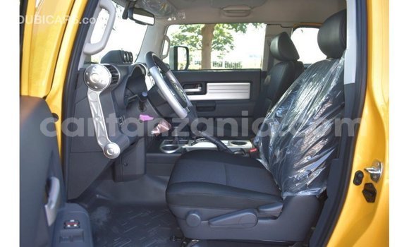 Nunua Imported Toyota FJ Cruiser Nyingine Gari ndani ya Import - Dubai nchini Arusha Nunua Imported Toyota FJ Cruiser Nyingine Gari ndani ya Import - Dubai nchini Arusha