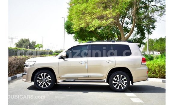 Buy Import Toyota Land Cruiser Other Car in Import - Dubai in Arusha Buy Import Toyota Land Cruiser Other Car in Import - Dubai in Arusha