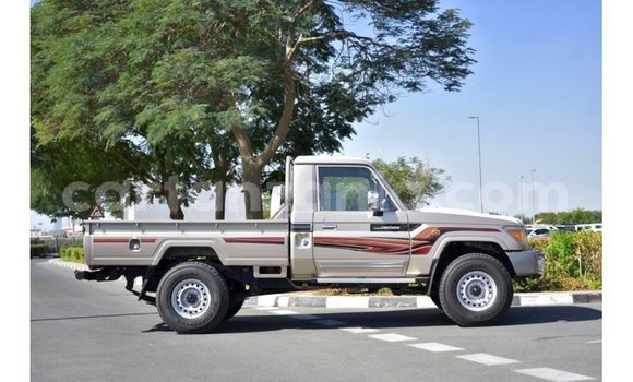 Buy Import Toyota Land Cruiser Other Car in Import - Dubai in Arusha Buy Import Toyota Land Cruiser Other Car in Import - Dubai in Arusha